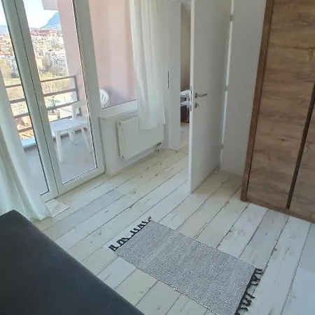 Apartment Ed Apartman *